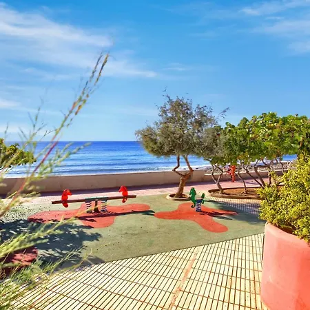 Bright Mocan, Garage,pool, Fiber, Padel Court Appartamento *